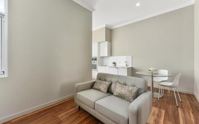 Aloha Central Platinum Apartments