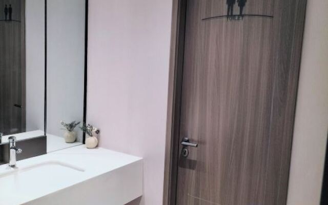 Hanting Hotel (Guanyun Zhenxing Middle Road store)