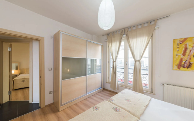 Istanbul Amedros Home