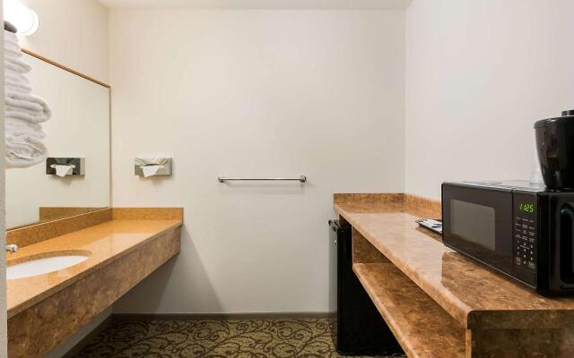 SureStay Hotel by Best Western Spicer