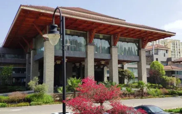 Kai Li  Heaven-sent Resort Hotel
