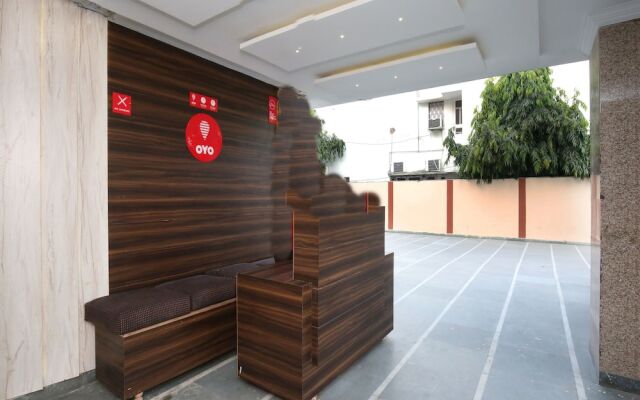 OYO 9727 Hotel Welcome Inn 2