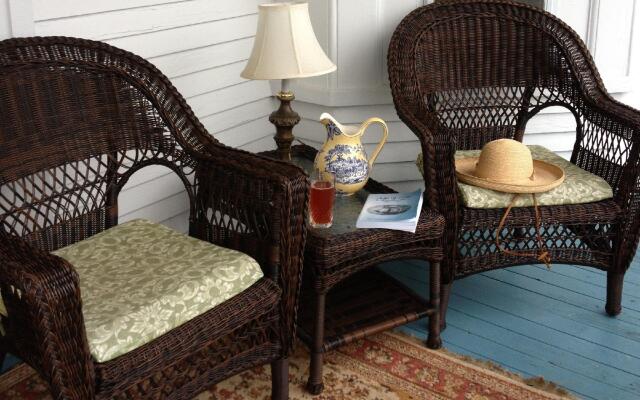 A Seafaring Maiden Bed and Breakfast