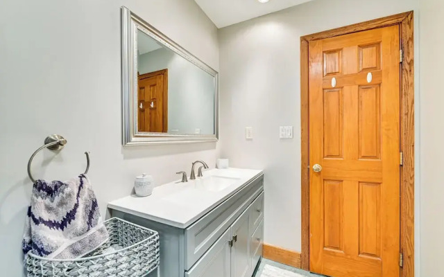 Saratoga Springs Home Near Skidmore College!