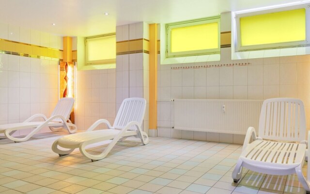 Cozy Apartment in Hahnenklee Harz with Swimming Pool