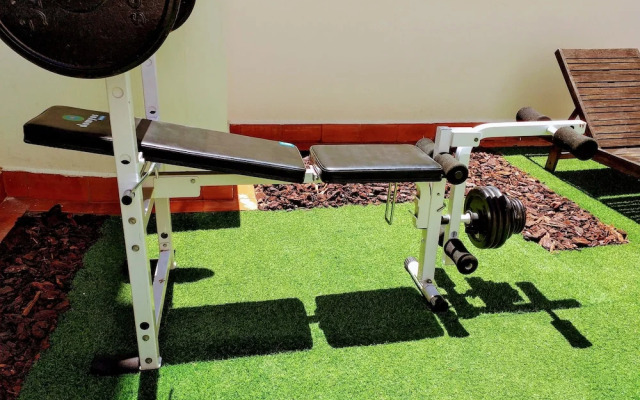 LARGE Apartment with large and sunny Terrace - Garden & Outdoor Gym, ALICANTE CENTER