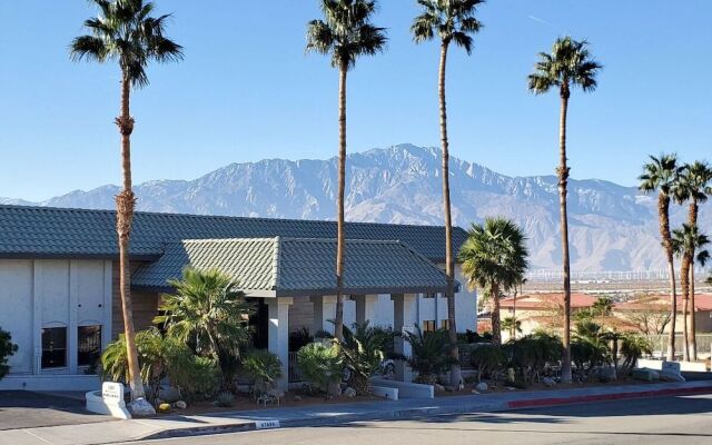 Azure Palm Hot Springs