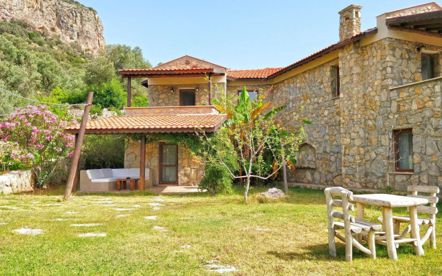 Zephyros Hotel