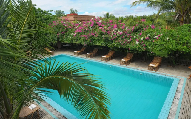 Thazin Garden Hotel