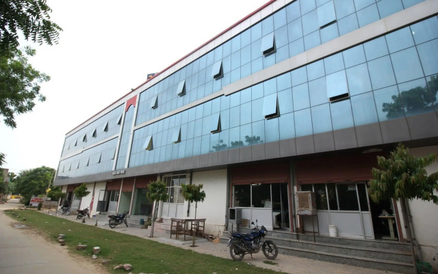 Suraj Guest House By OYO Rooms