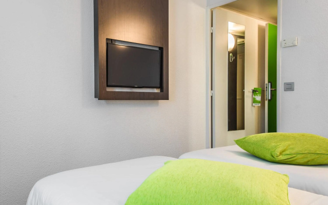 Mandarina Hotel Luxembourg Airport ( Ex Campanile) - Image 4