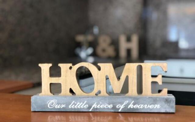 T&H Novelty 114 Family Apartment Salou