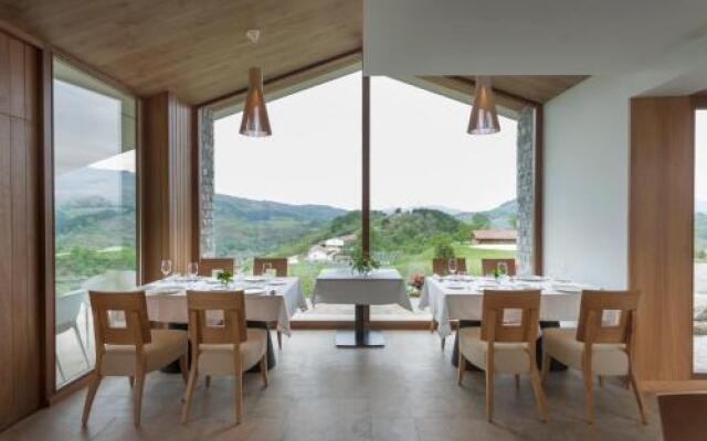 Youth Hostel Non Stop Inn by IrriSarri Land