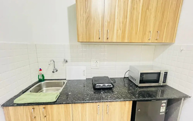 The Lodgers Studio Apartment Sector 52