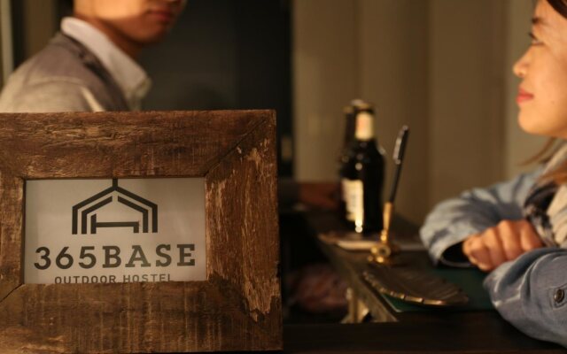 365BASE outdoor hostel