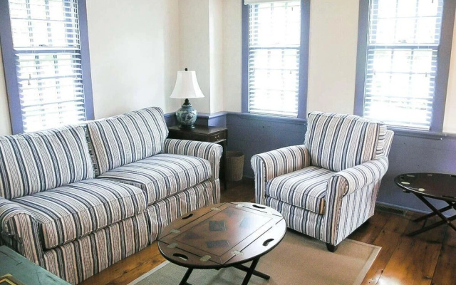 51 Shattuck Place - Three Bedroom House