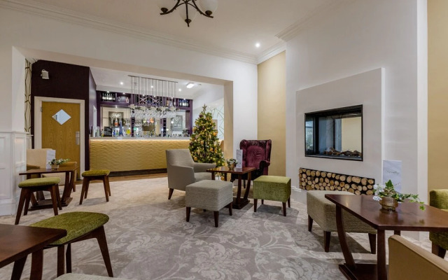 The Melbreak Hotel