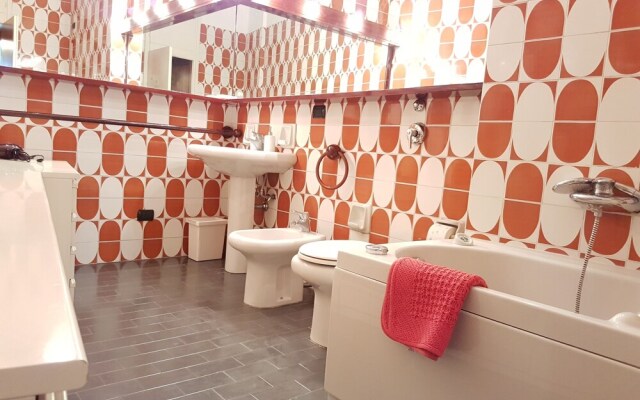 Sant' Ambrogio Apartment - San Vittore