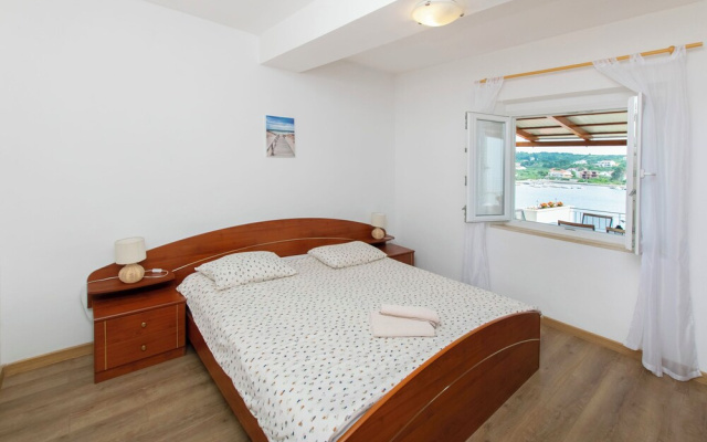 Apartment Sunny