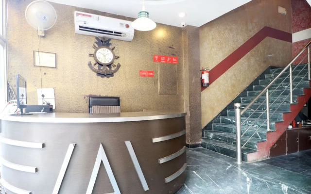 OYO 4849 Hotel Staywell