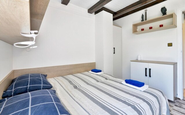 Nice Home in Donji Zvecaj With 3 Bedrooms, Wifi and Outdoor Swimming Pool