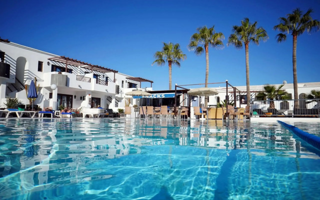 Apartamentos Plaza Azul