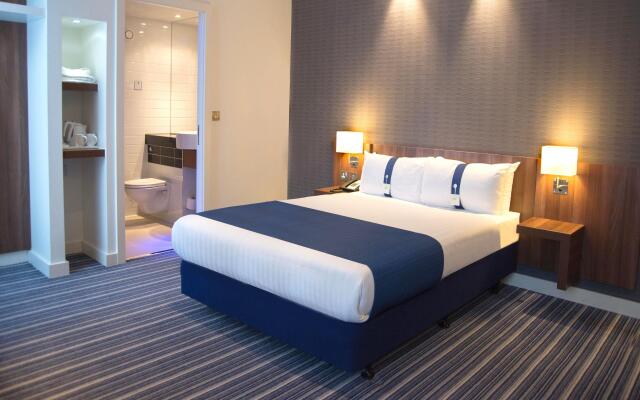 Holiday Inn Express Liverpool Hoylake