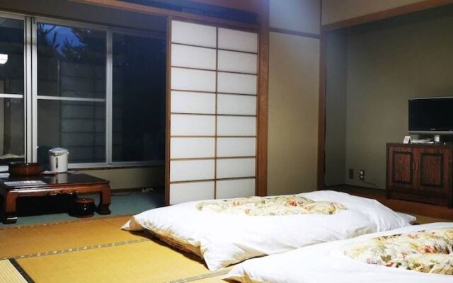 Shiozawa Onsen Shichihokan