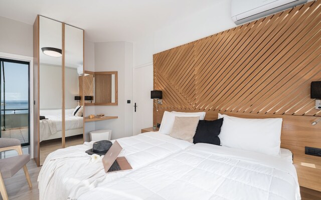 Elia Penthouse