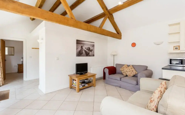 Bright Cotswolds Home near Littleworth