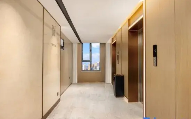 Lifeng Hotel (Boluo Yida City Plaza High-Speed Rail Station Branch)