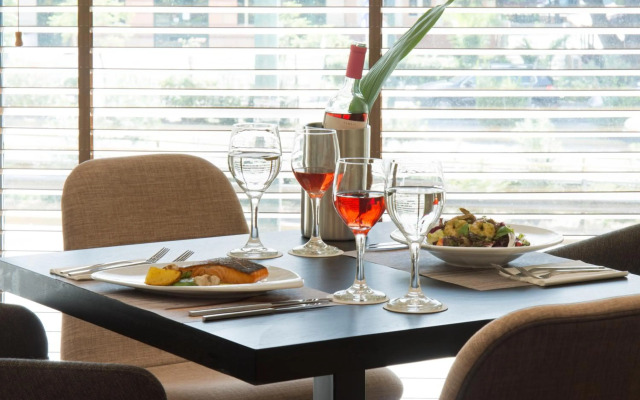 Athens Avenue Hotel