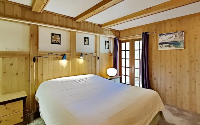 Slopeside 2 Bedroom Condo with 3 Spas! Easy Access to Recreation! by RedAwning