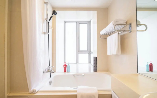 Tyms Stylish 2BR 1BA Apt Xujiahui Metro