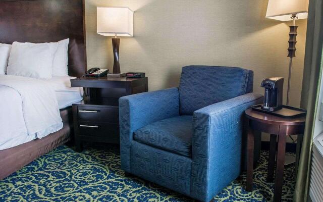 Comfort Inn & Suites Butler