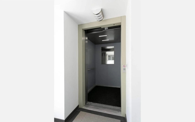 Studio-Apartment between Schoenbrunn & the City Center (09)