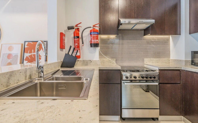 Monty - Bohemian Treasure 1BR, 5-min to Dubai Mall