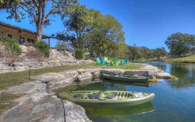 Ranch Retreat Creek View - Pool Table and Fire Pit
