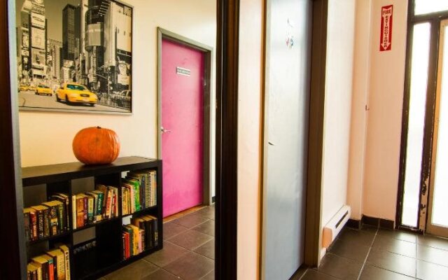 Wicked Hostels - Calgary