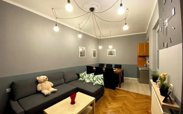 Real Vip Hostel