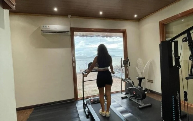 La Digue Luxury Beach Bungalow Spa & Gym