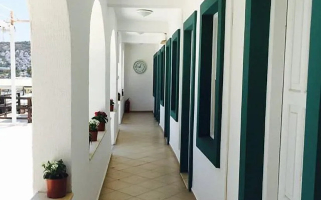 Estrella Beach Hotel