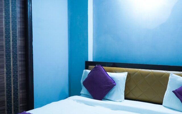 Roomshala 039 Hotel Rk