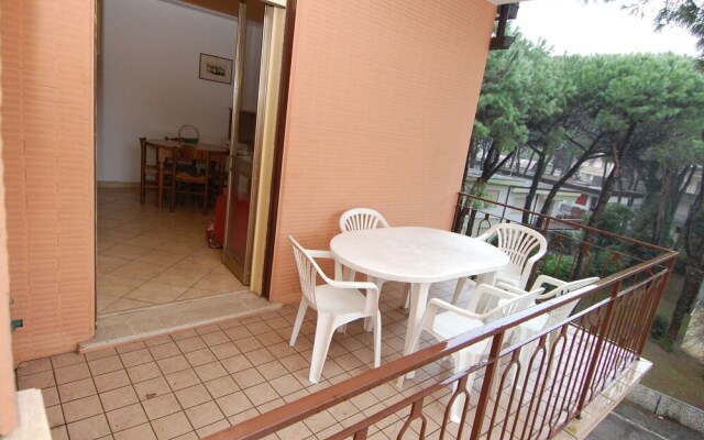 Seaside Apartment in Rosolina Mare with Parking