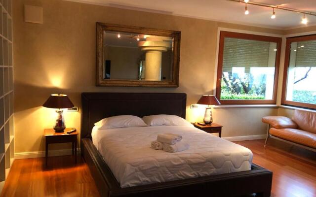 Lake Front Luxury Suites (Adults Only)