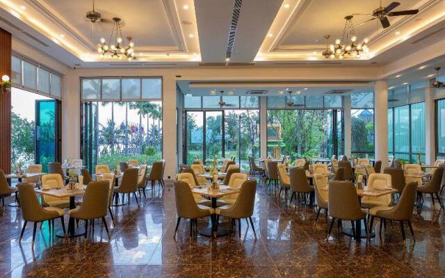 Castle Bayview Resort & Spa