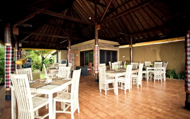 D Tunjung Resort & Spa