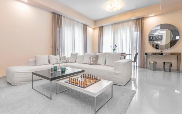 Rainbow Luxurious Villa in Ialysos