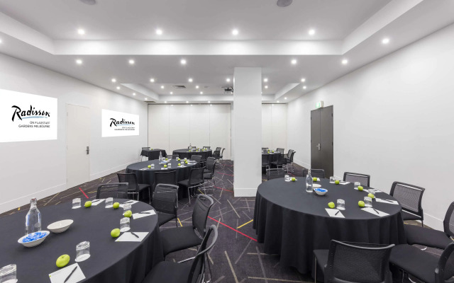 Radisson on Flagstaff Gardens Melbourne