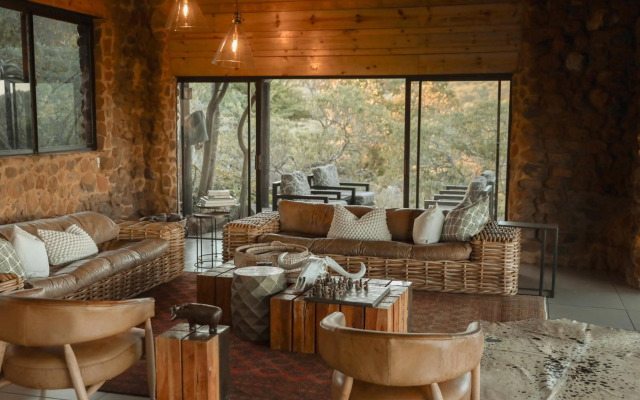 Leopard Mountain Safari Lodge
